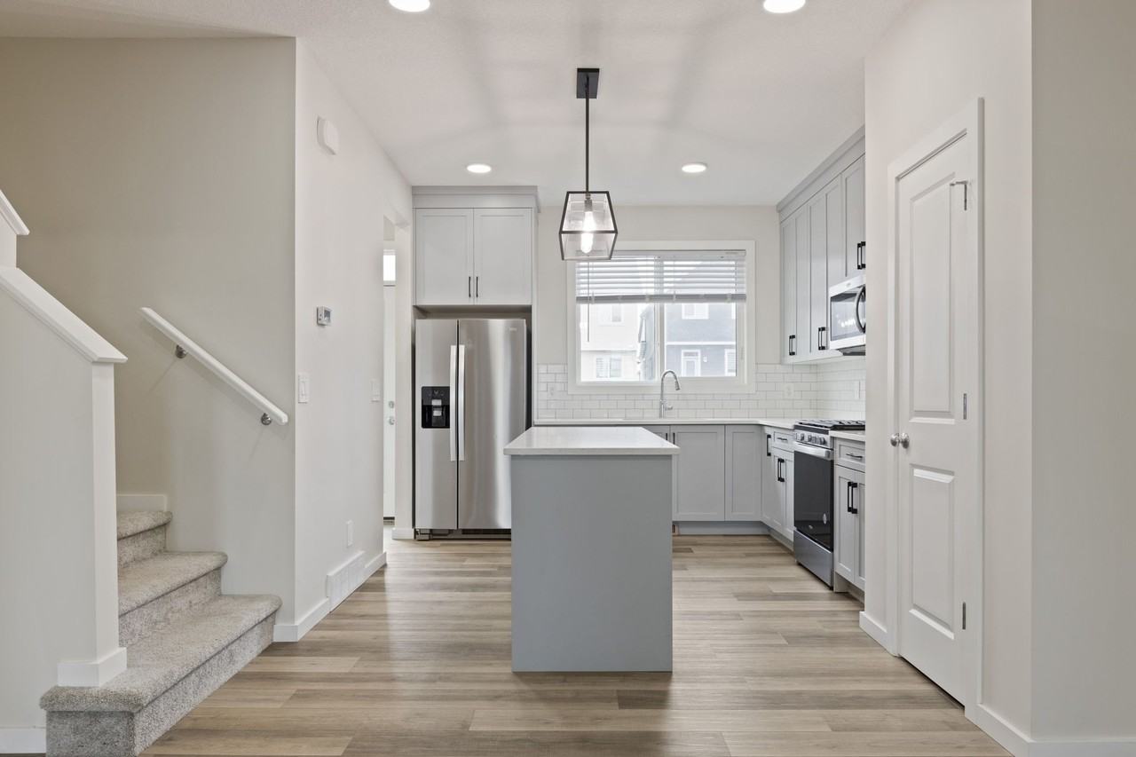 23 Heirloom Blvd Se - Photo 4 of 18