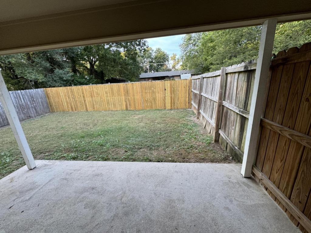308 York St - Photo 5 of 16