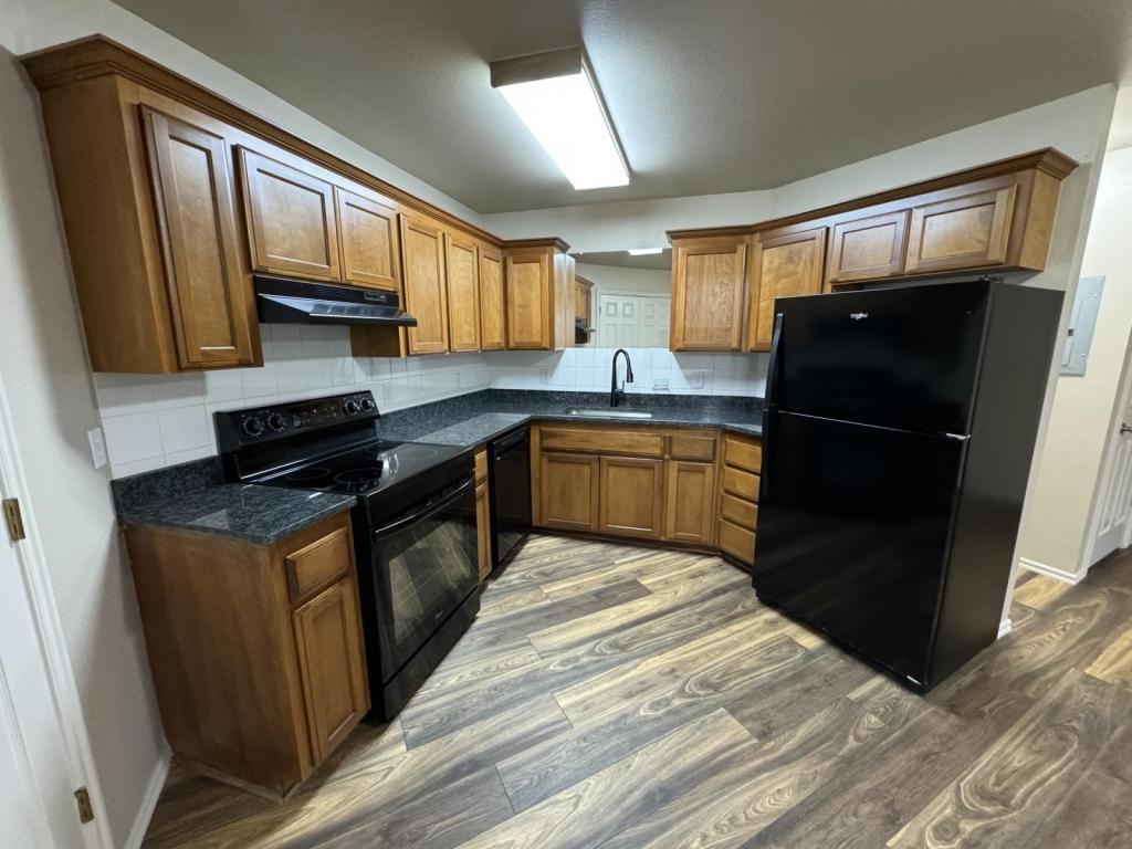 308 York St - Photo 6 of 16