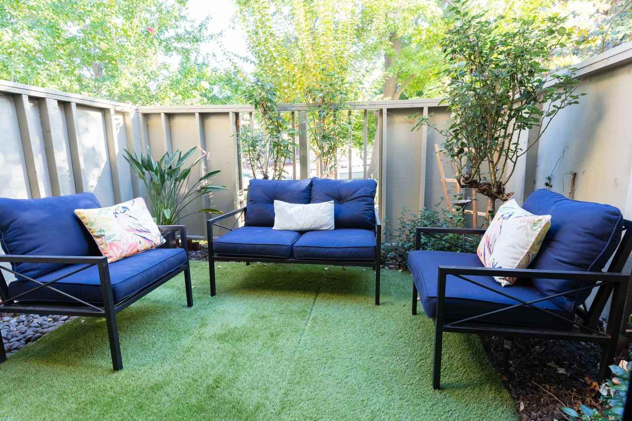 1660 Parkside Dr - Photo 7 of 23