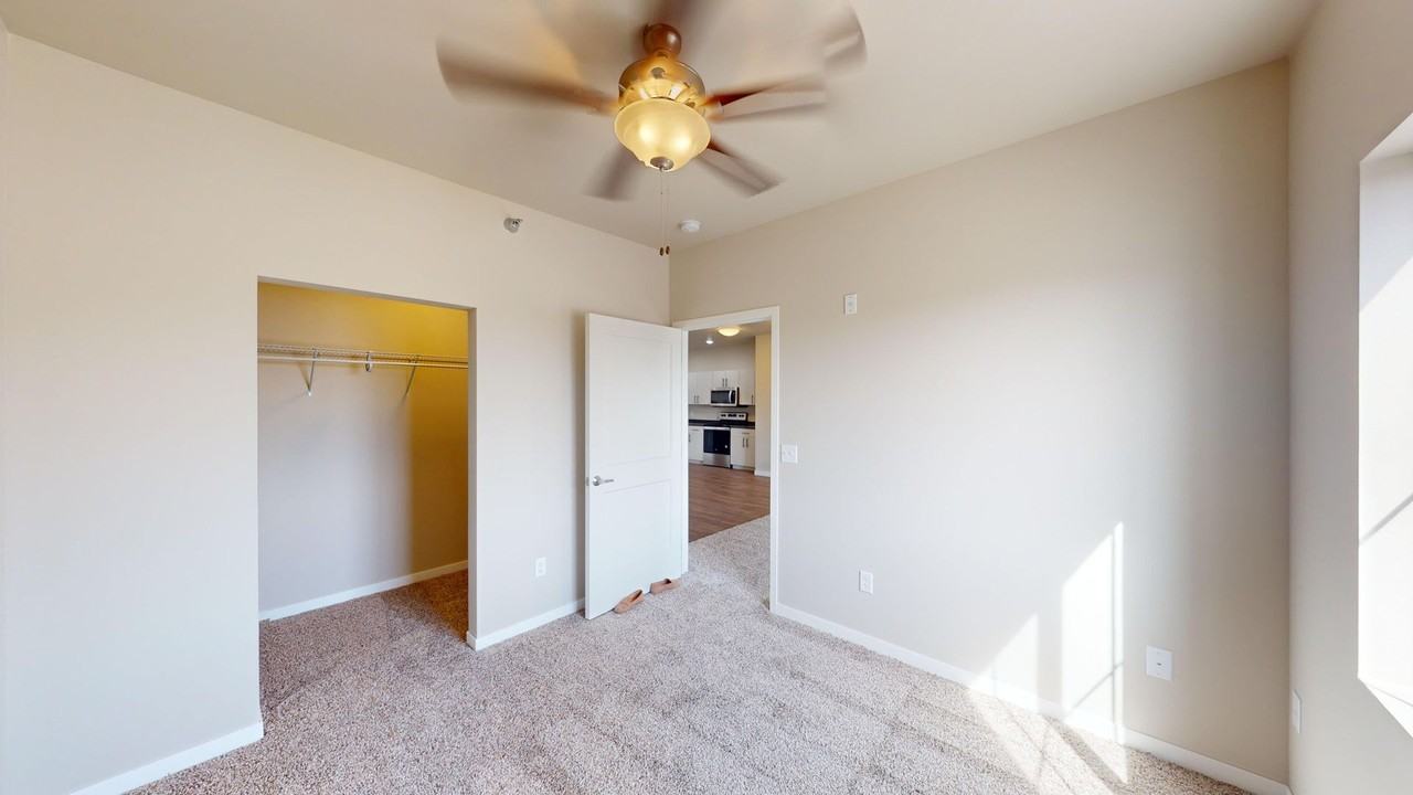 Marion Crossing Apartments - Photo 7 of 41