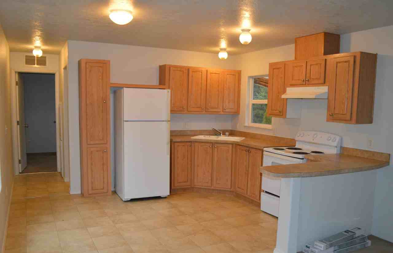 22361 Lindberg Rd - Photo 3 of 20