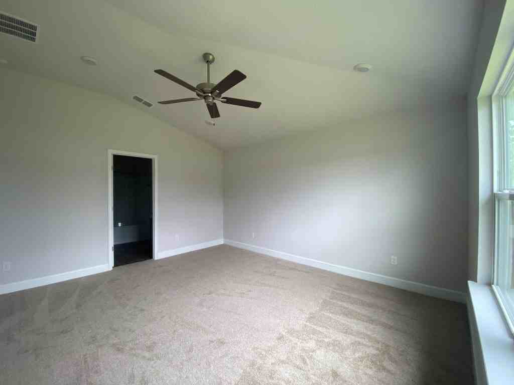 7294 Gateway Ct - Photo 6 of 41