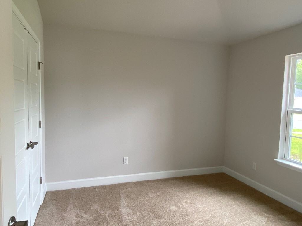 7294 Gateway Ct - Photo 6 of 41