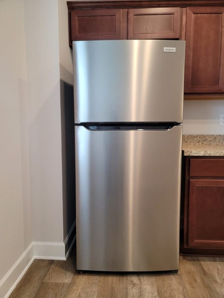 7294 Gateway Ct - Photo 4 of 41