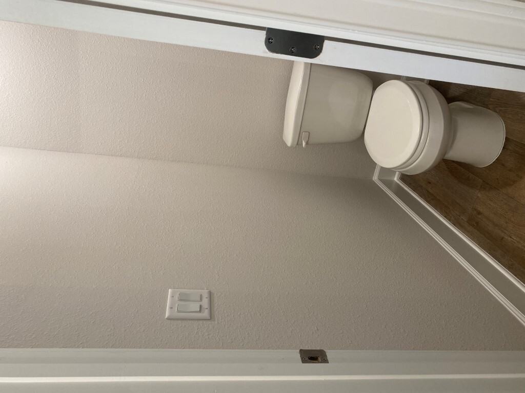 7294 Gateway Ct - Photo 2 of 41