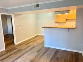 featured image of 1163 Lakeview Cir