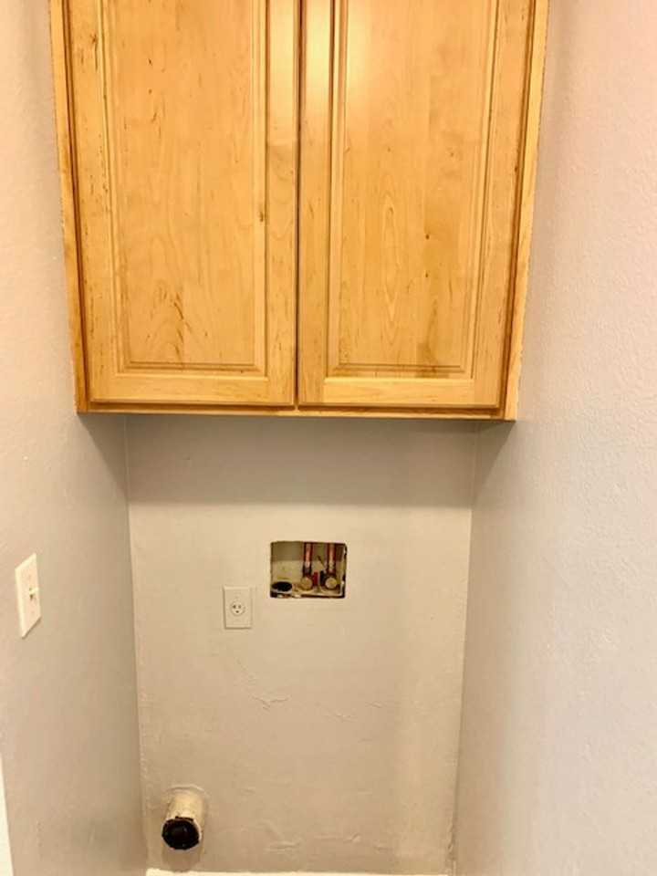 1163 Lakeview Cir - Photo 6 of 19