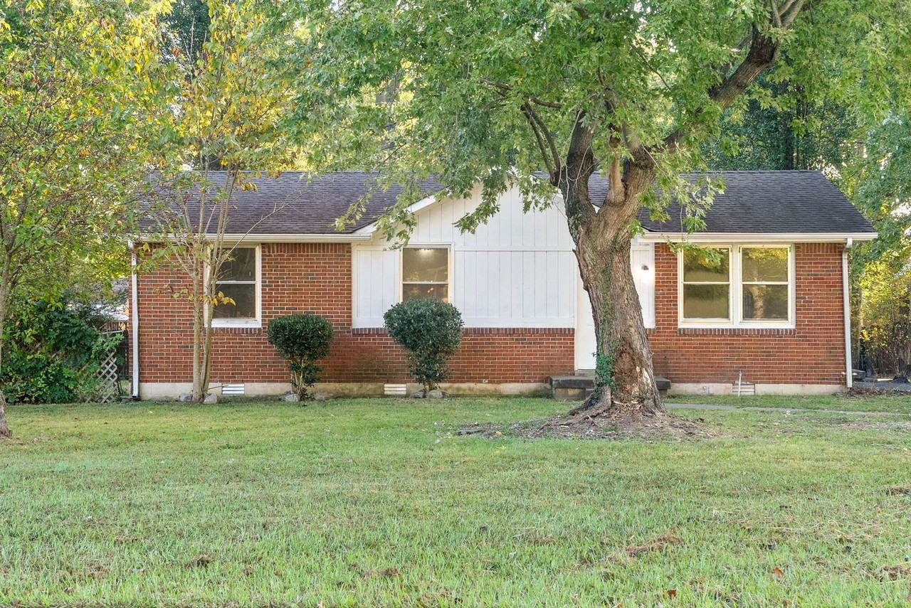 1509 Nichols Dr - Photo 2 of 25