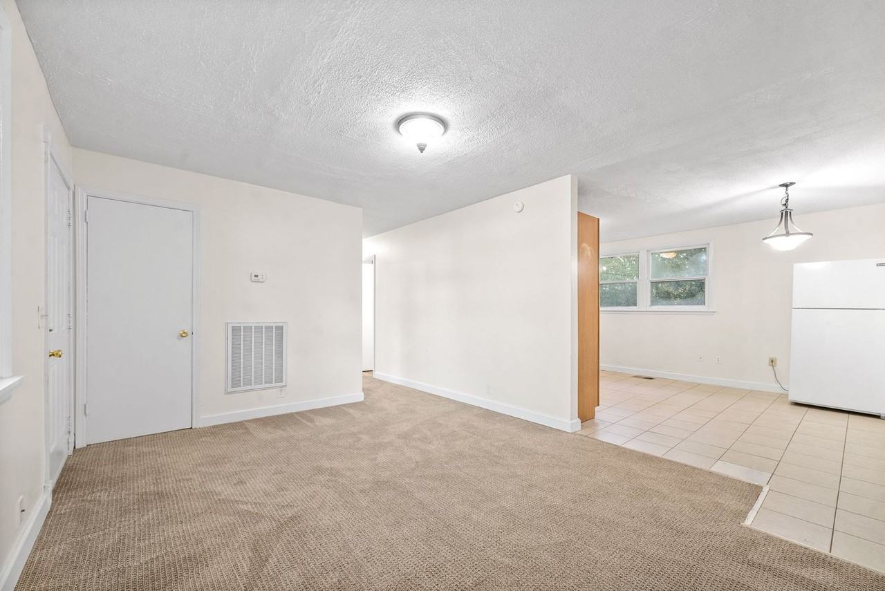 1509 Nichols Dr - Photo 7 of 25
