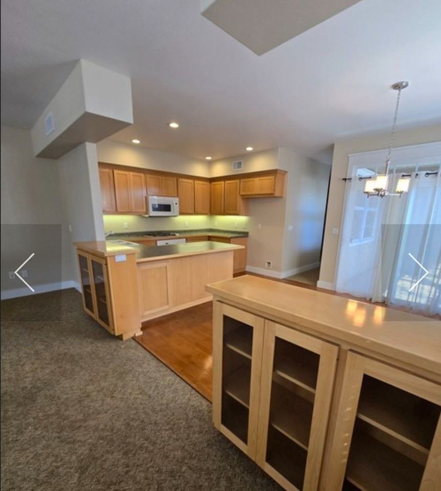 321 15th St - Photo 6 of 7
