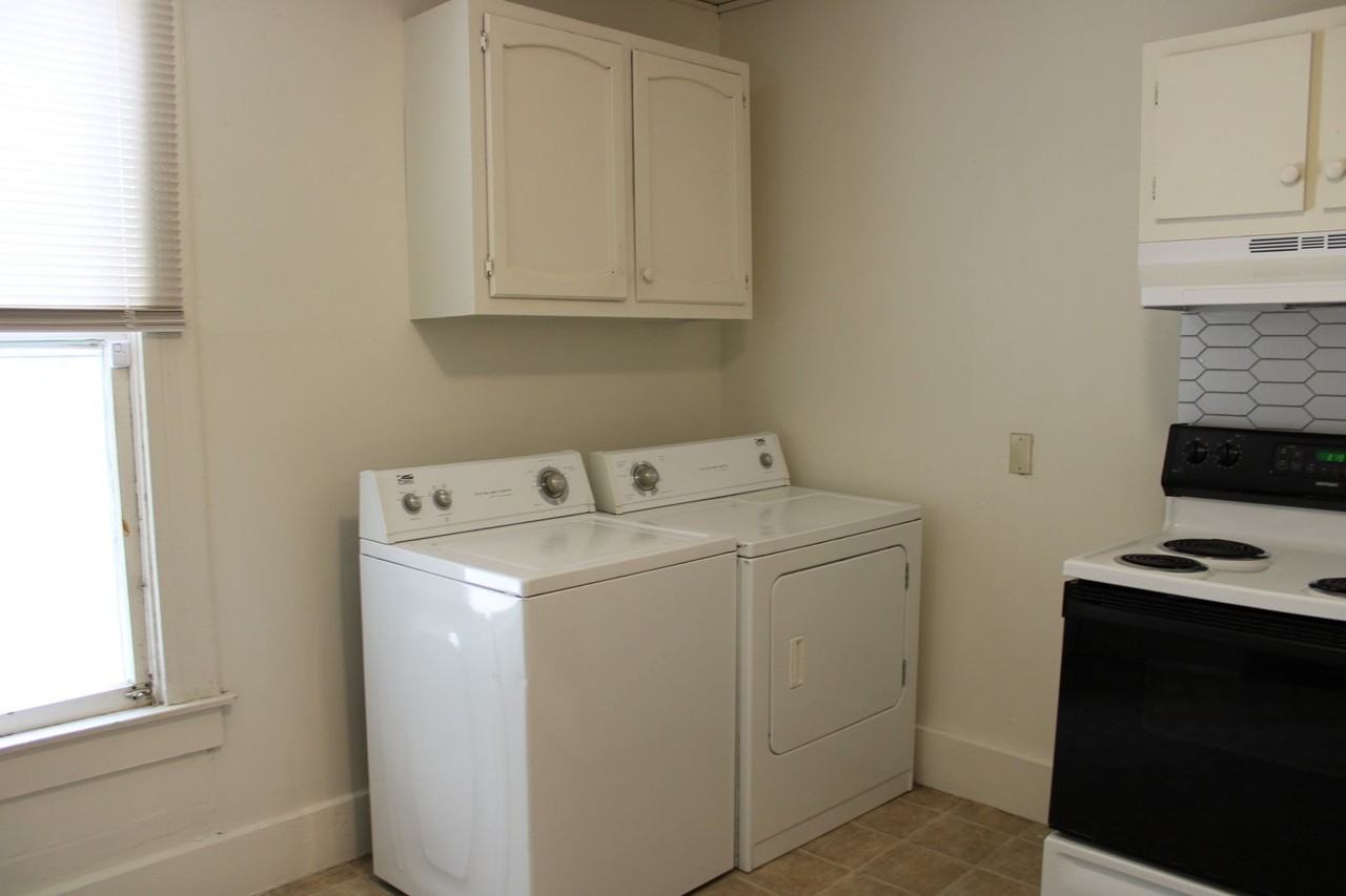 1001 Vattier St - Photo 7 of 17
