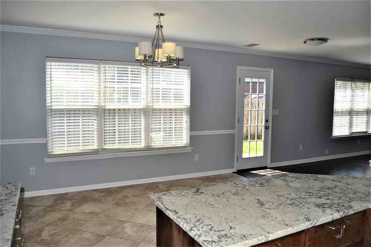 715 Spalding Ct - Photo 7 of 15