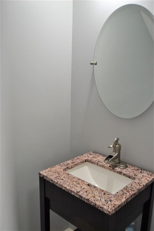 715 Spalding Ct - Photo 4 of 14