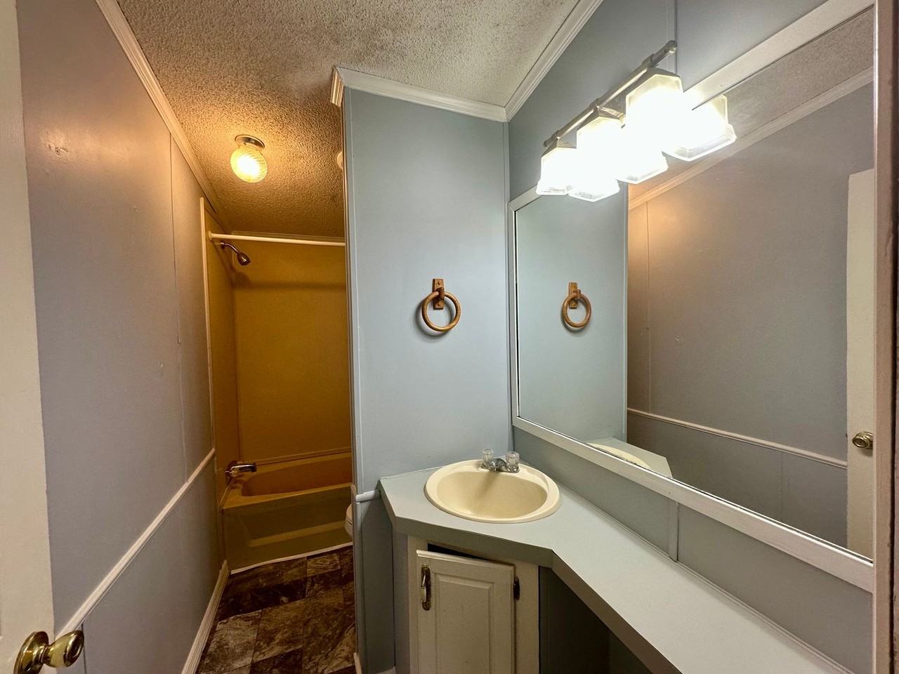 1560 Bar Zee Dr #ZEE - Photo 7 of 14