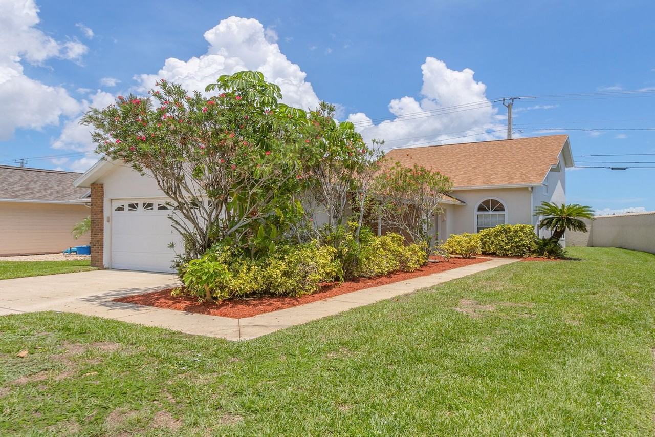 900 S Fork Cir - Photo 2 of 50