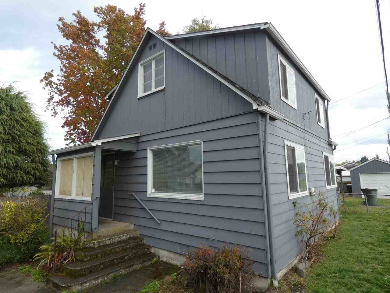 213 S Francis St - Photo 3 of 23