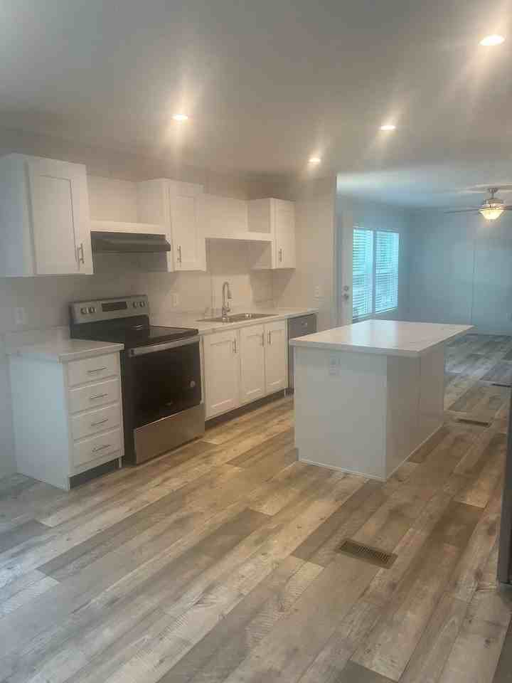 19 Gray Rd - Photo 2 of 20