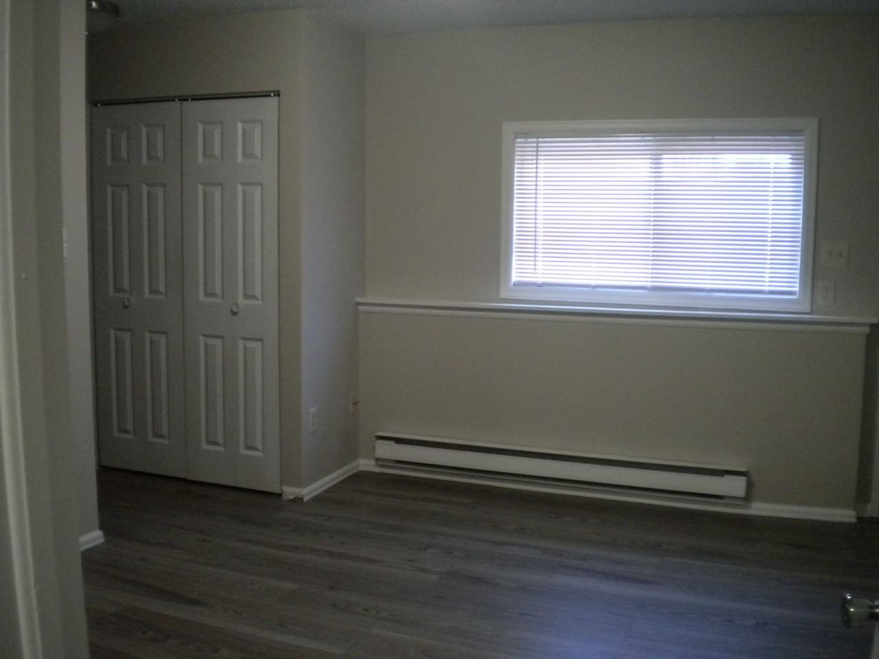 5302 Imperial Ct - Photo 6 of 10