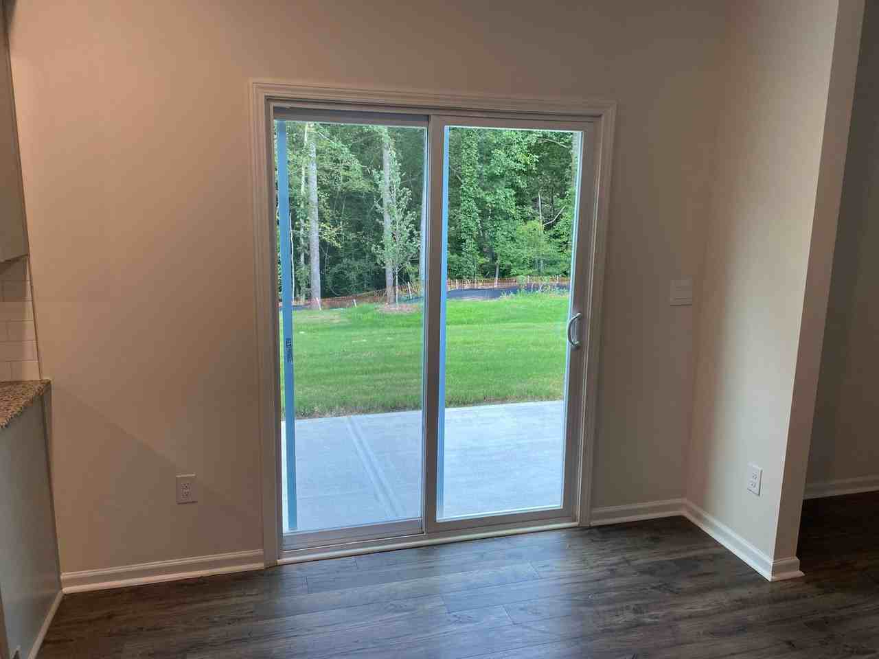 142 Scotsway Ct - Photo 5 of 19