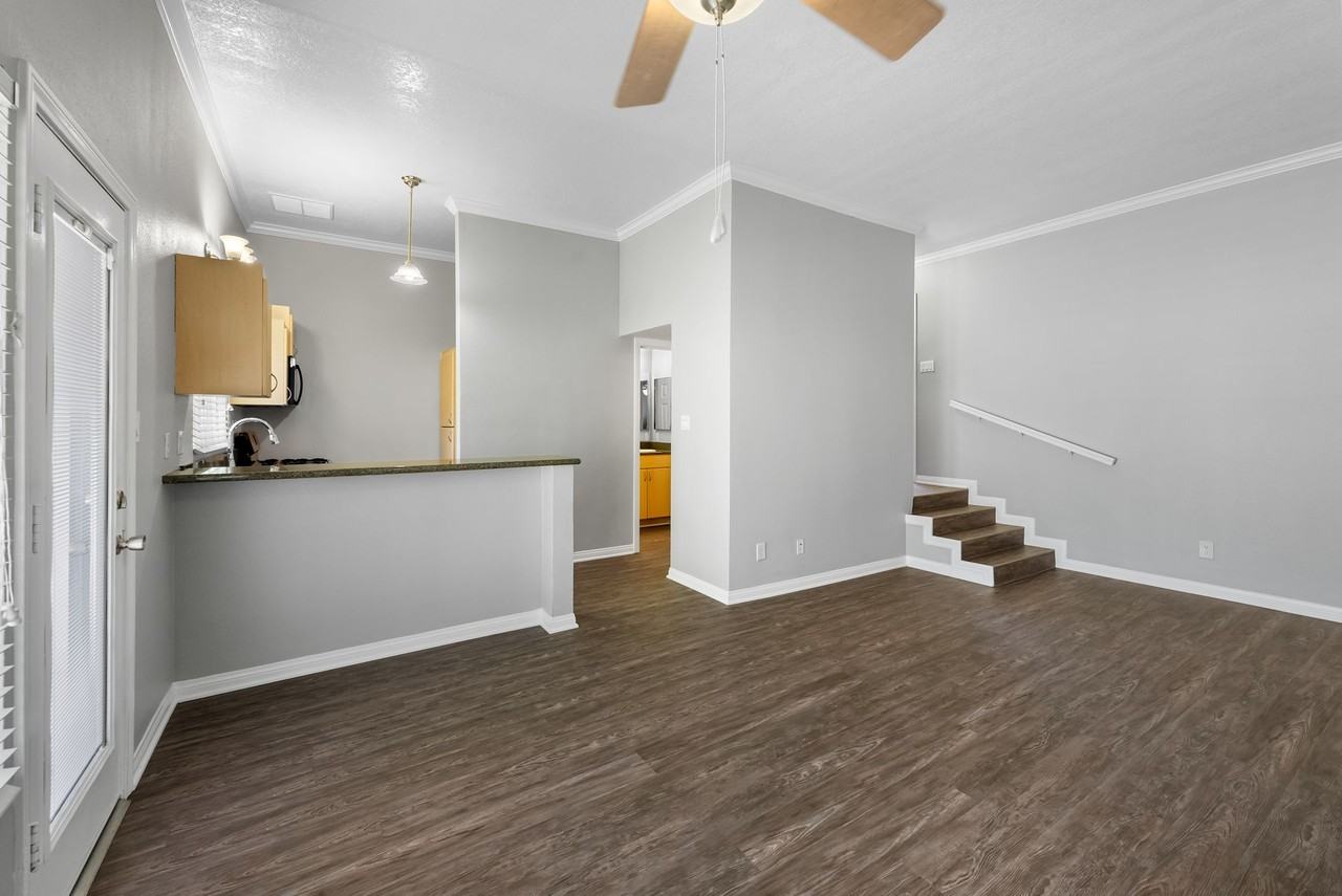 Park Del Amo Apartments - Photo 5 of 40