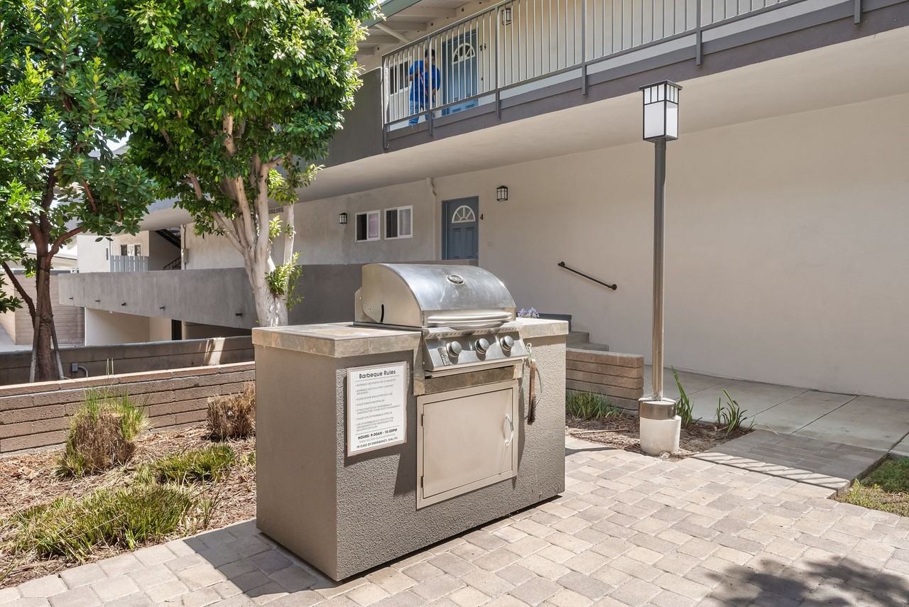 Park Del Amo Apartments - Photo 2 of 30