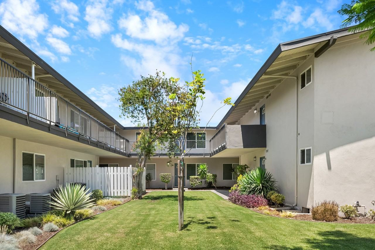 Park Del Amo Apartments - Photo 3 of 30