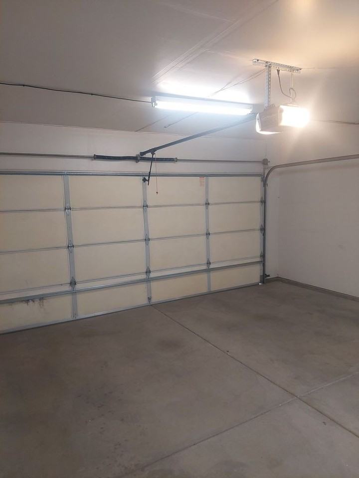 935 E Fifth St #201 - Photo 7 of 7