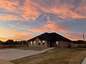 74 Pine Ridge Ln - Photo 1 of 1