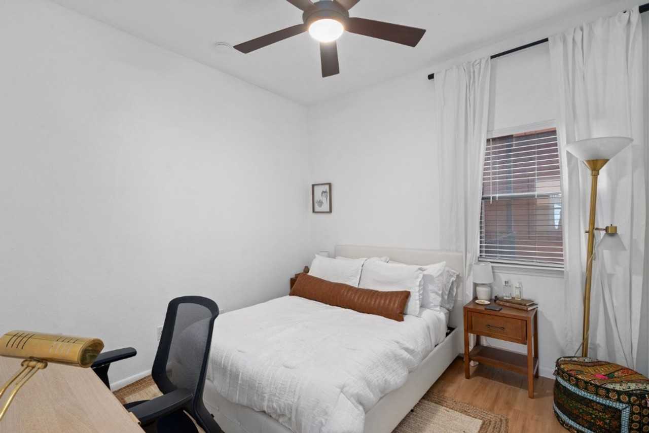 2508 W 12th St #203 - Photo 5 of 20