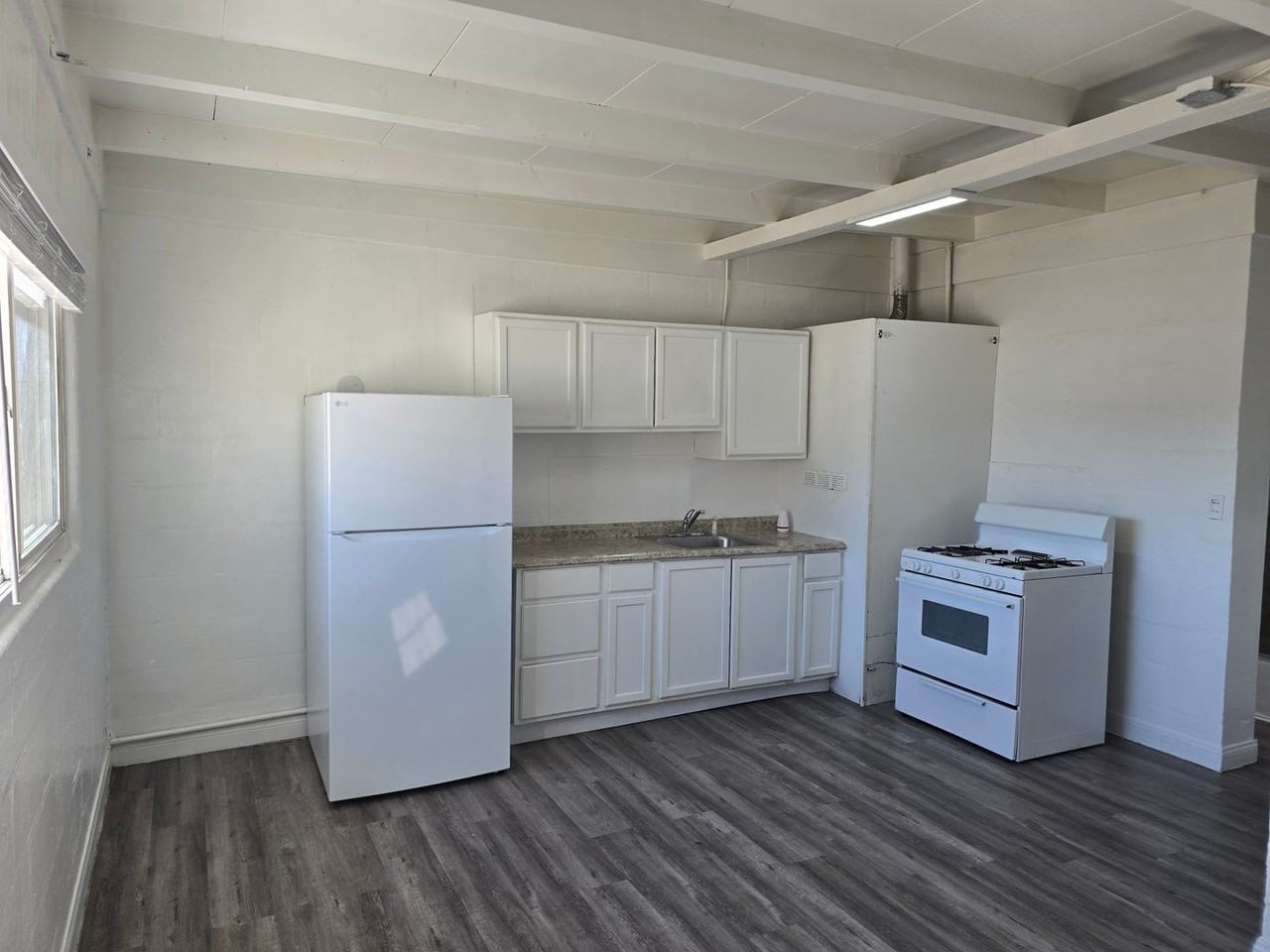 HERNANDEZ PRINCETON 1911 NORTH LAS VEGAS NV 89030 - Photo 5 of 33