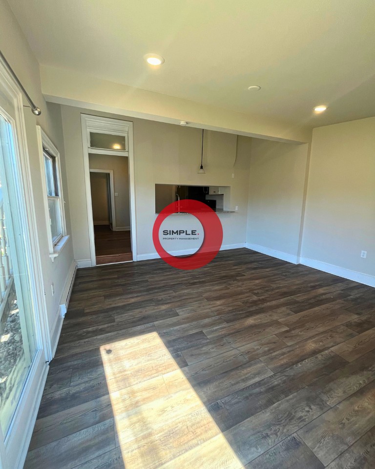 546 E High St - Photo 7 of 21