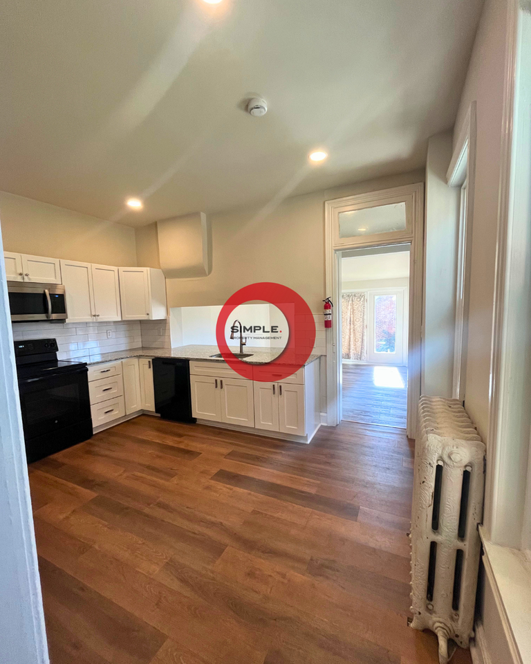 546 E High St - Photo 4 of 21