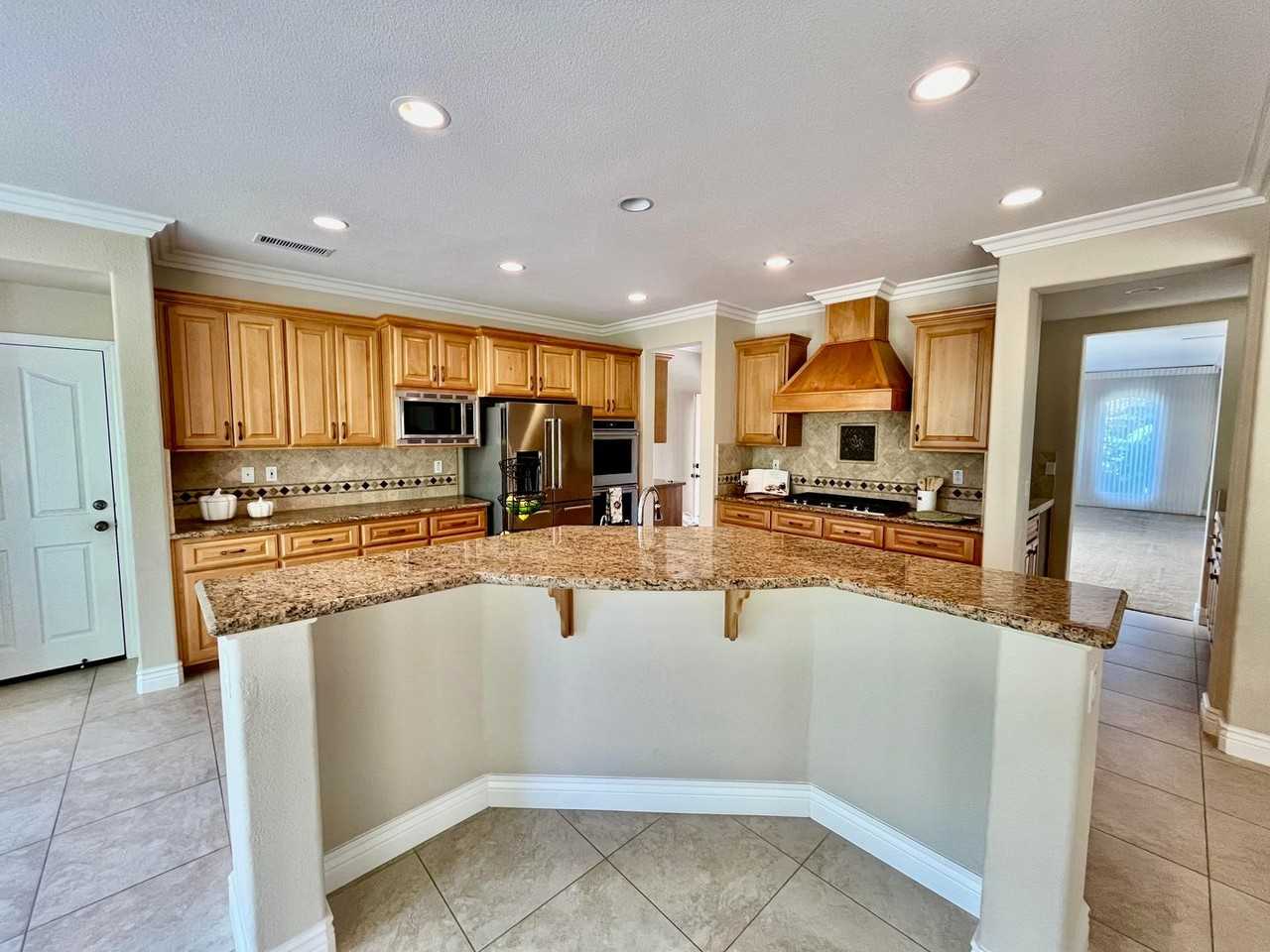 3381 Black Oak Dr - Photo 5 of 28