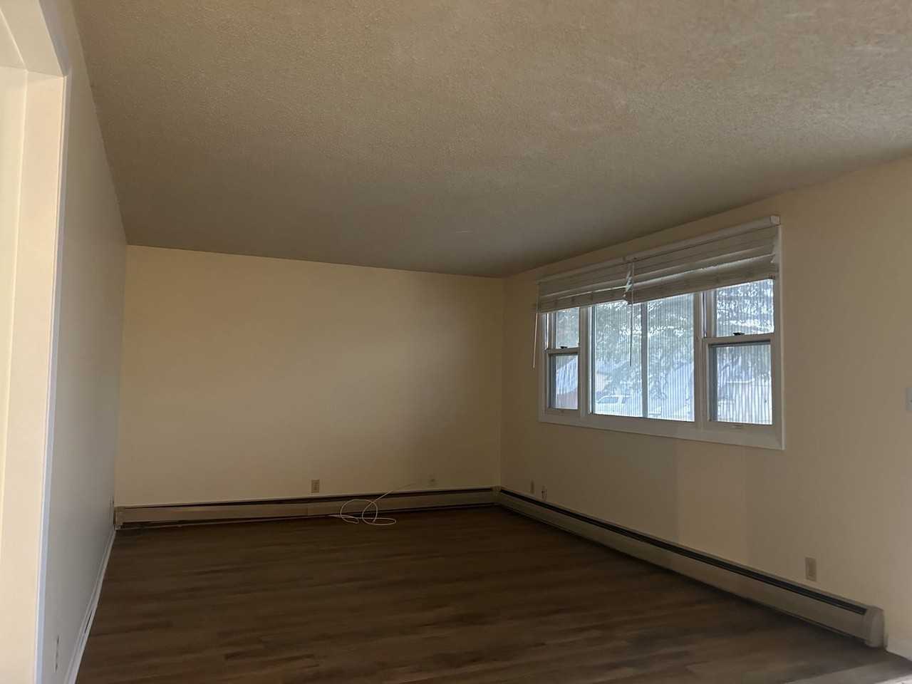 109 Baylor Dr - Photo 2 of 15