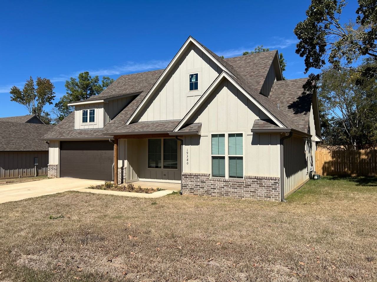 19380 Cedarpark Pl - Photo 2 of 22