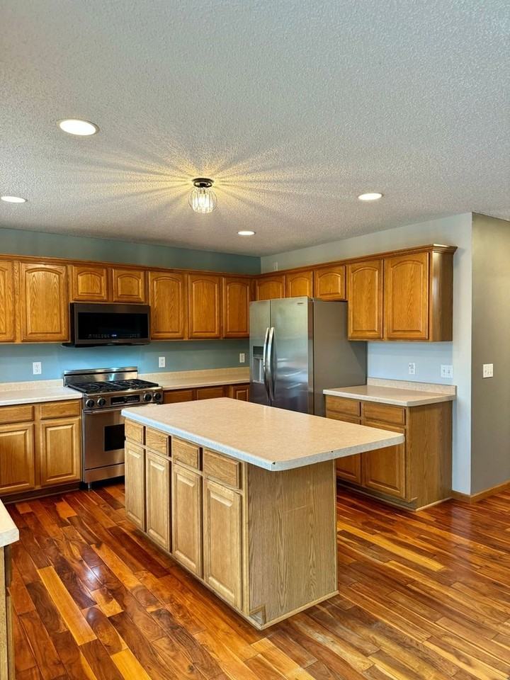 4949 206th Drive Ct N - Photo 6 of 29