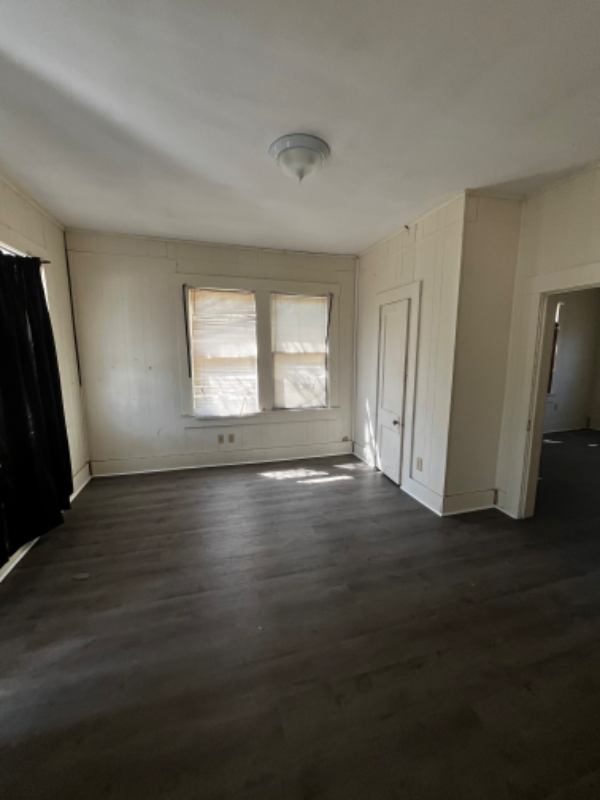 708 E 12th Ave - Photo 2 of 7