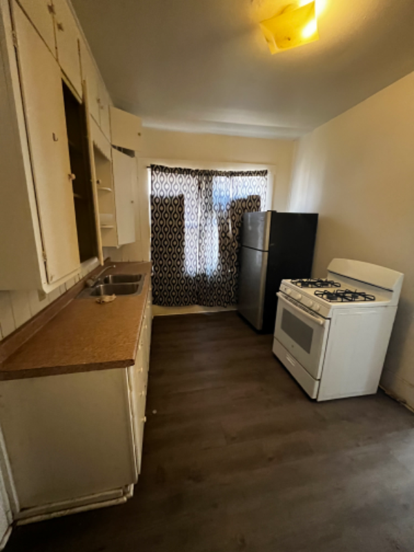 708 E 12th Ave - Photo 4 of 7