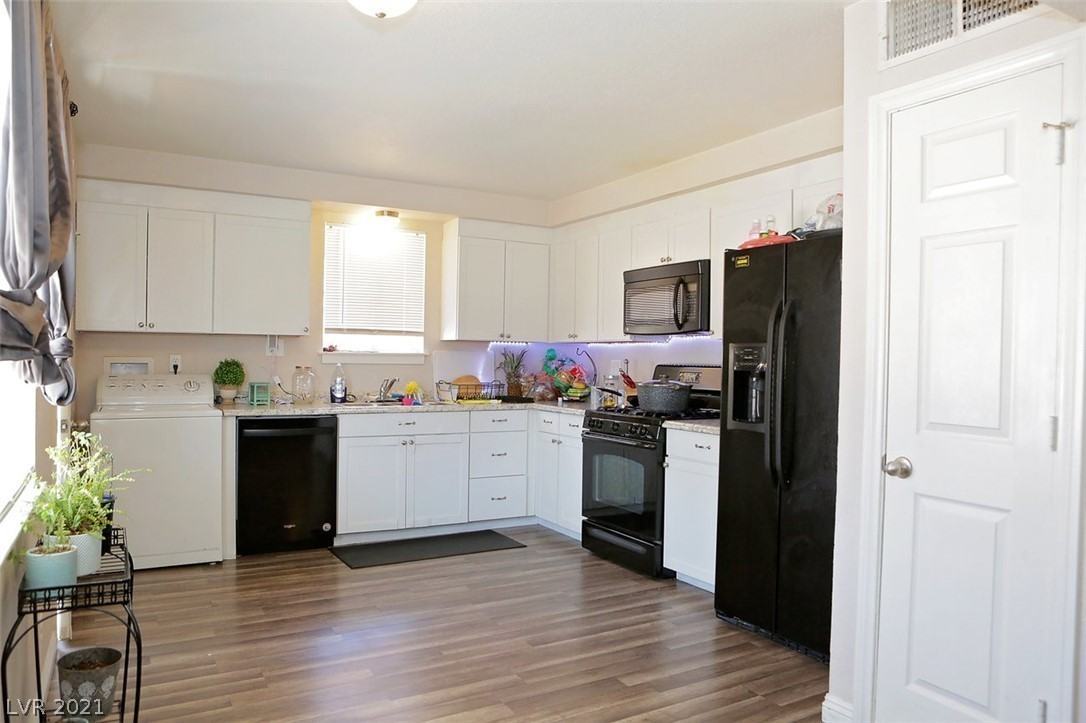 300 View Dr #NA - Photo 2 of 8