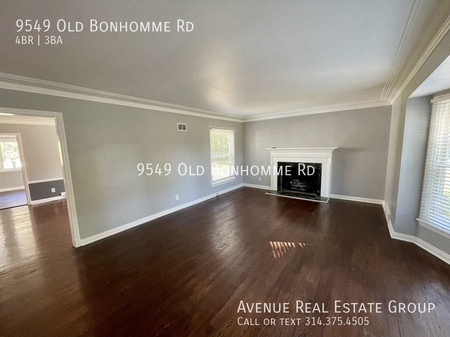 9549 Old Bonhomme Rd - Photo 2 of 21