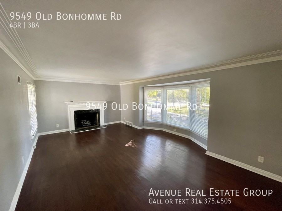 9549 Old Bonhomme Rd - Photo 3 of 21