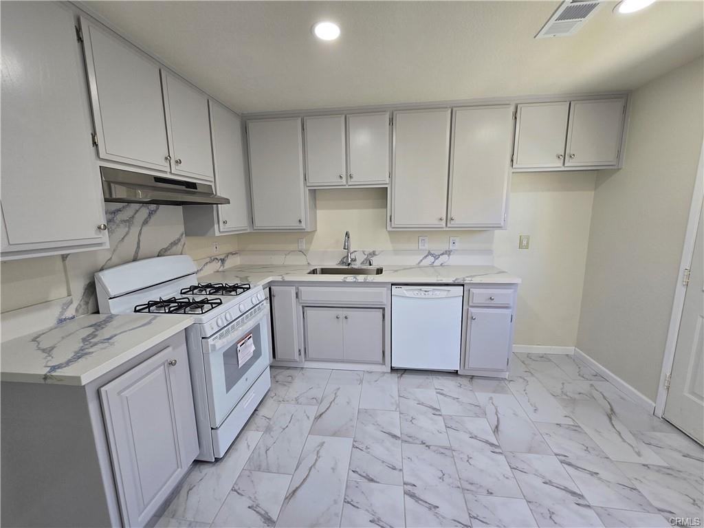 9649 N Loop Blvd - Photo 2 of 13