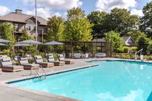 featured image of 1 Paddock Ln