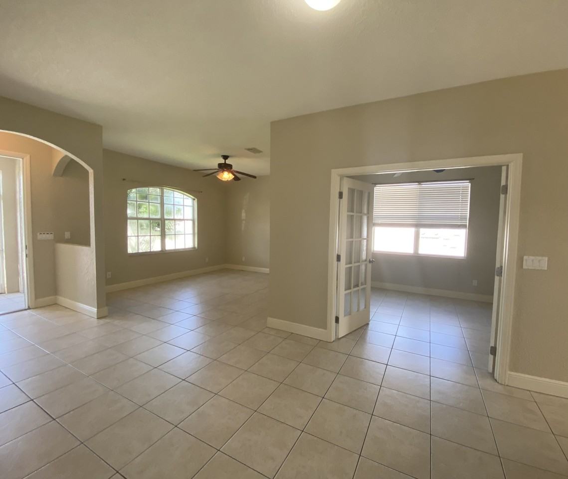 Anita 9320** - Photo 3 of 12