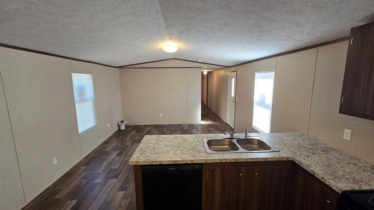 6397 Lois Street - Photo 5 of 15