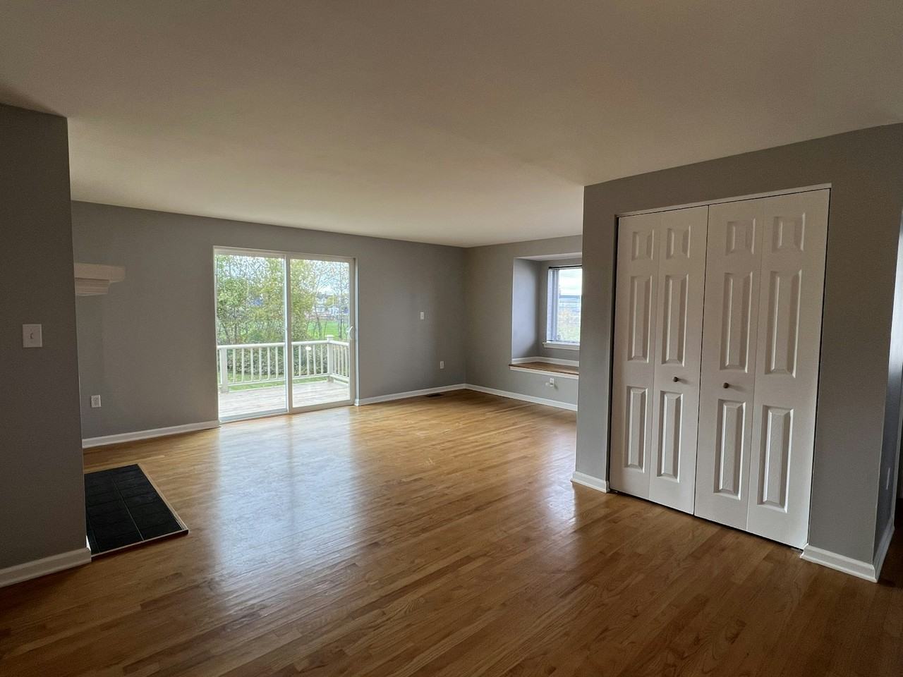 6163 Diffin Rd - Photo 3 of 35