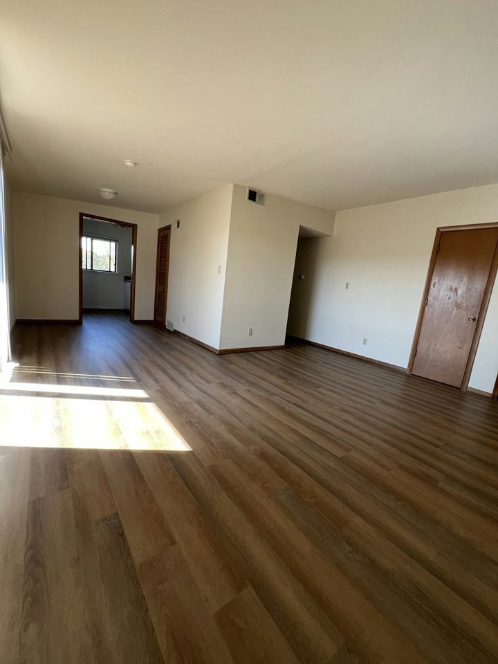 4441 Jarboe Street, Unit 3 - Photo 7 of 34