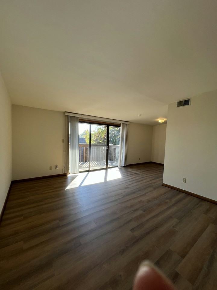 4441 Jarboe Street, Unit 3 - Photo 2 of 34