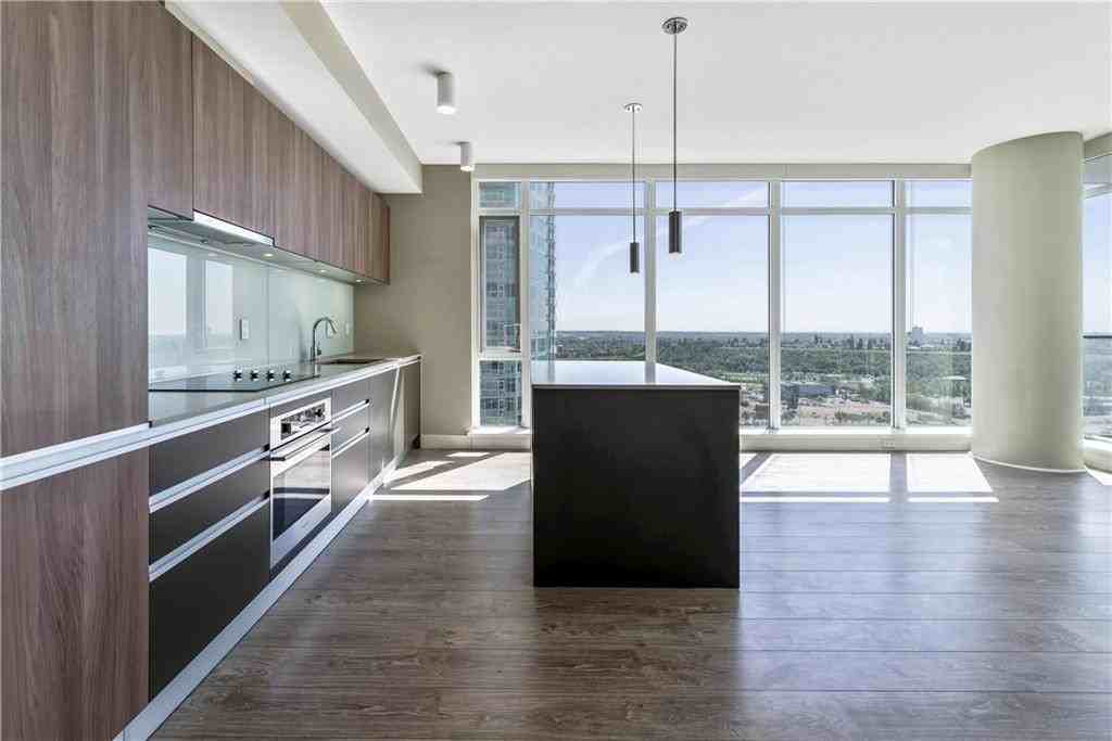 1804 1804,1122 3 Street #1 - Photo 3 of 10